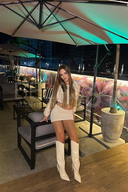 Isis Martins
